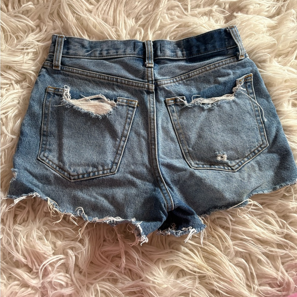 Abercrombie Annie High Rise Distressed Denim Shorts Size 26 / 2 - Picture 5 of 7